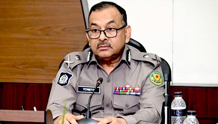 ডিএমপির কমিশনার সাজ্জাত আলী পদত্যাগপত্র জমা দিয়েছেন